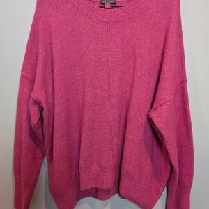 Vince Camuto Fuchsia Sweater in size L